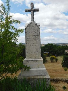 [Picture of Sarah Goodwin grave]
